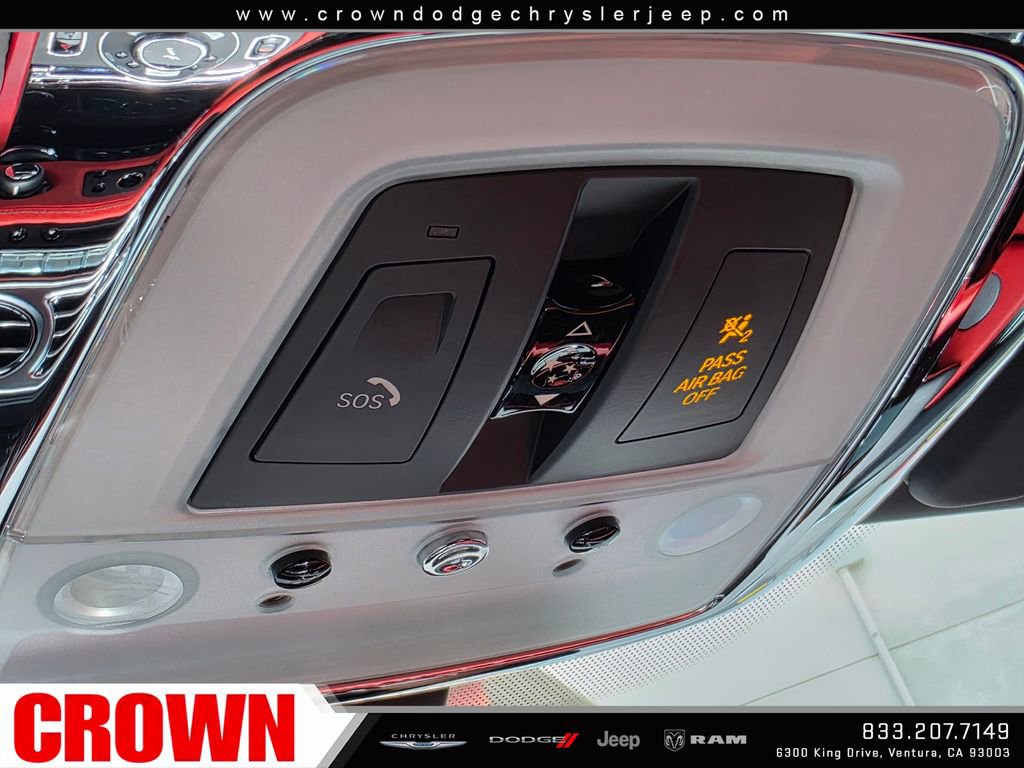 Used 2019 Rolls-Royce Wraith RWD image 32