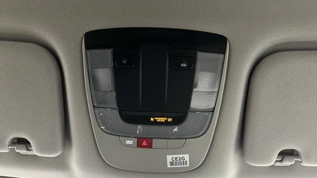 Used 2025 Kia Sorento EX image 15