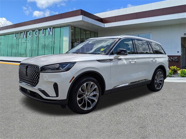 Used 2025 Lincoln Aviator Reserve w/ Illumination Package image 8