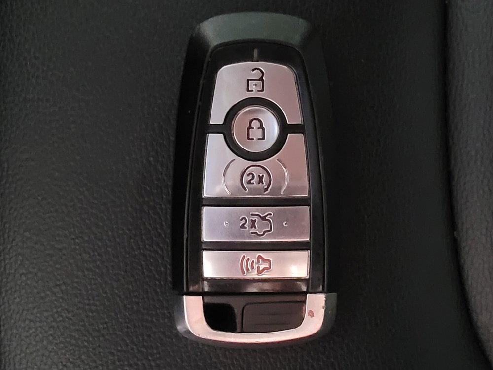 Used 2019 Ford Edge SEL w/ Equipment Group 201A FWD image 32