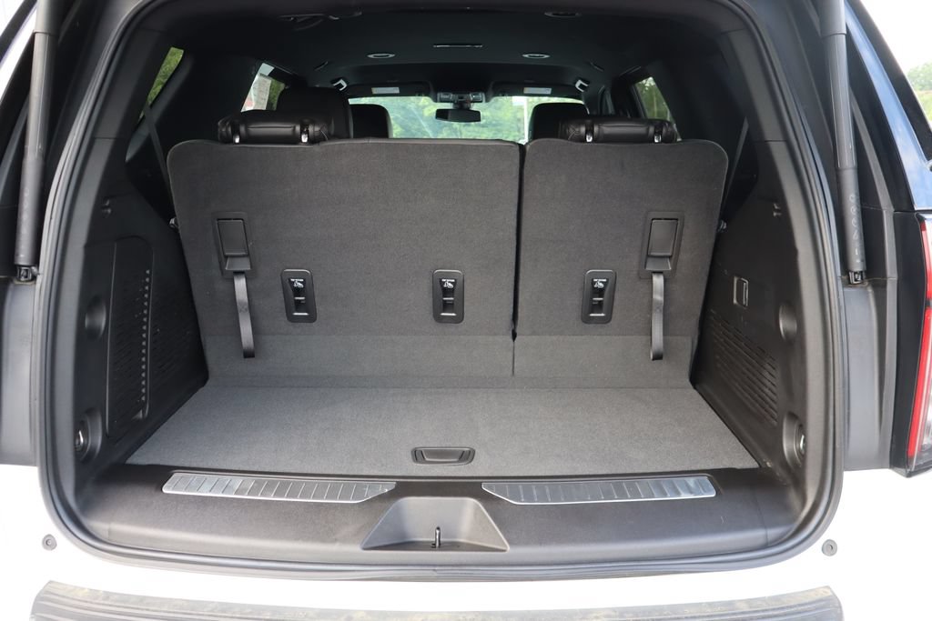 Used 2022 Chevrolet Tahoe RST AWD/4WD image 24