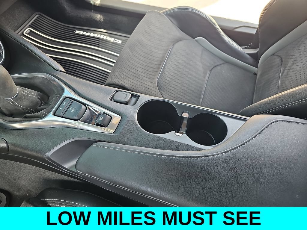 Used 2019 Chevrolet Camaro SS RWD image 23