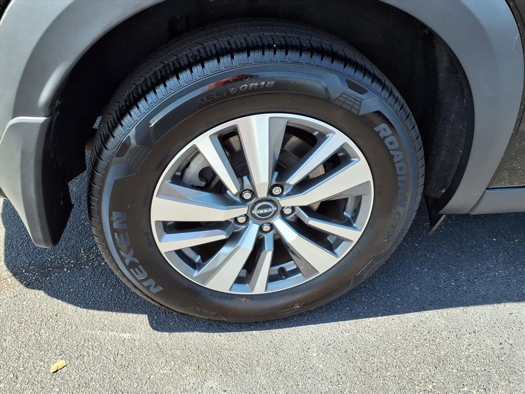 Used 2024 Nissan Pathfinder SL w/ Cargo Package image 21