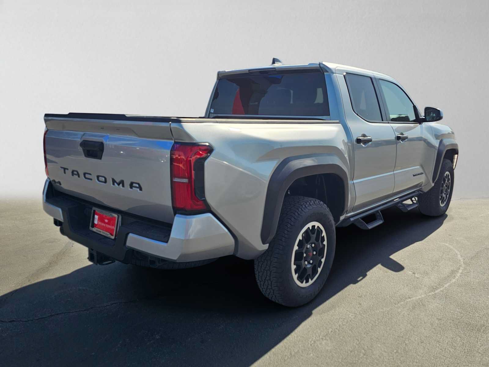 Certified 2025 Toyota Tacoma TRD Off-Road AWD/4WD image 3