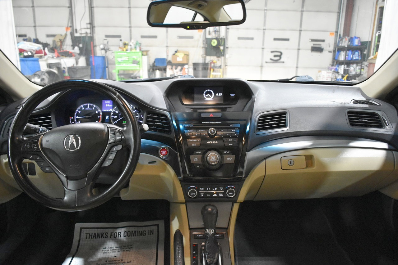 Used 2013 Acura ILX w/ Premium Package image 36