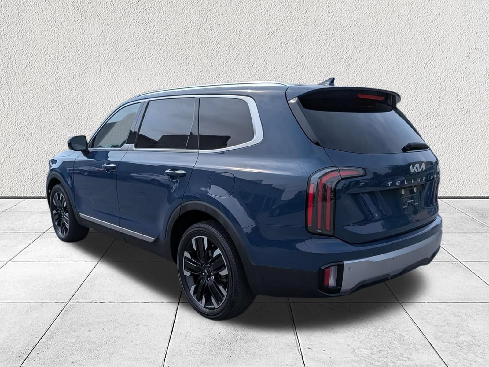 Used 2023 Kia Telluride SX FWD image 5