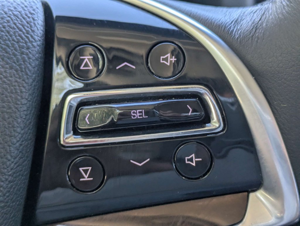 Used 2020 Cadillac Escalade Luxury AWD/4WD image 28