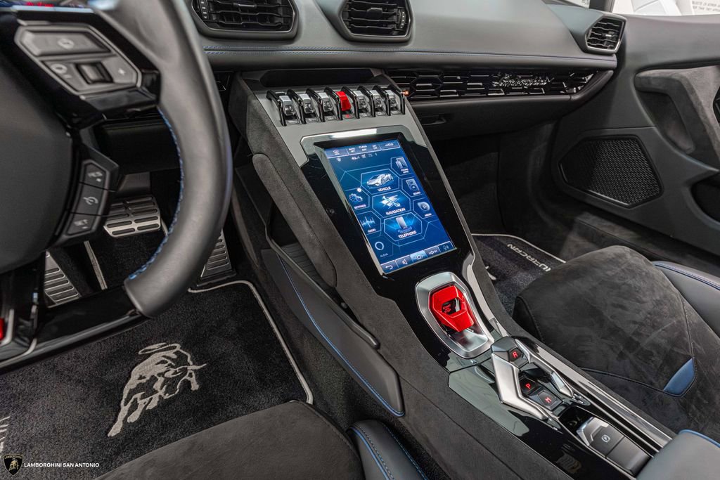 Used 2023 Lamborghini Huracan Tecnica image 29