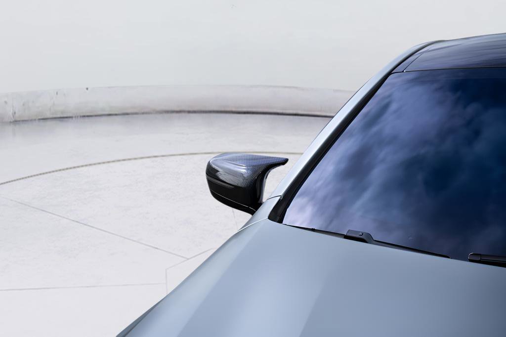 Used 2022 BMW M8 Competition w/ M Carbon Exterior Package AWD/4WD image 17