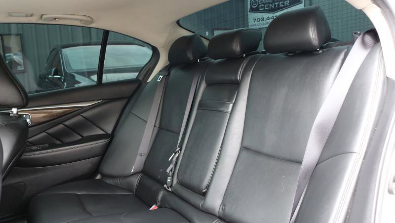 Used 2018 INFINITI Q50 Luxe w/ Essential Package (3.0T Luxe) image 13