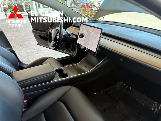Used 2019 Tesla Model 3 Standard Range Plus RWD image 18