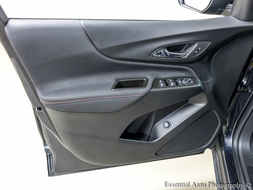 Certified 2023 Chevrolet Equinox RS FWD image 18
