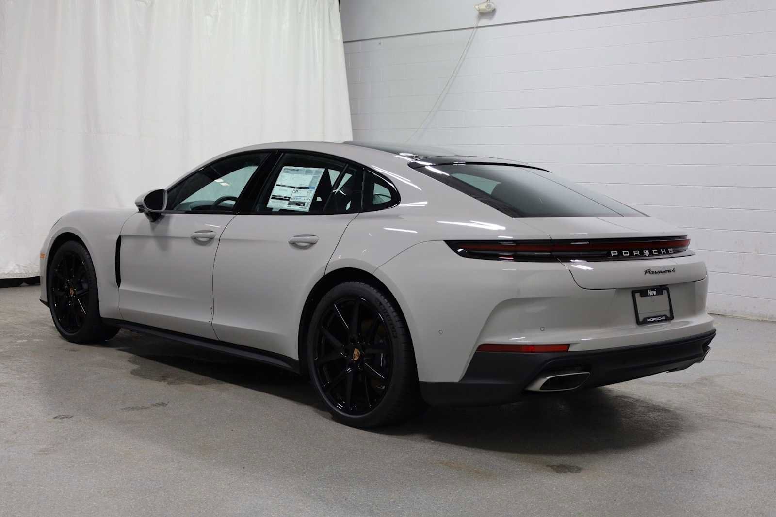New 2026 Porsche Panamera image 3