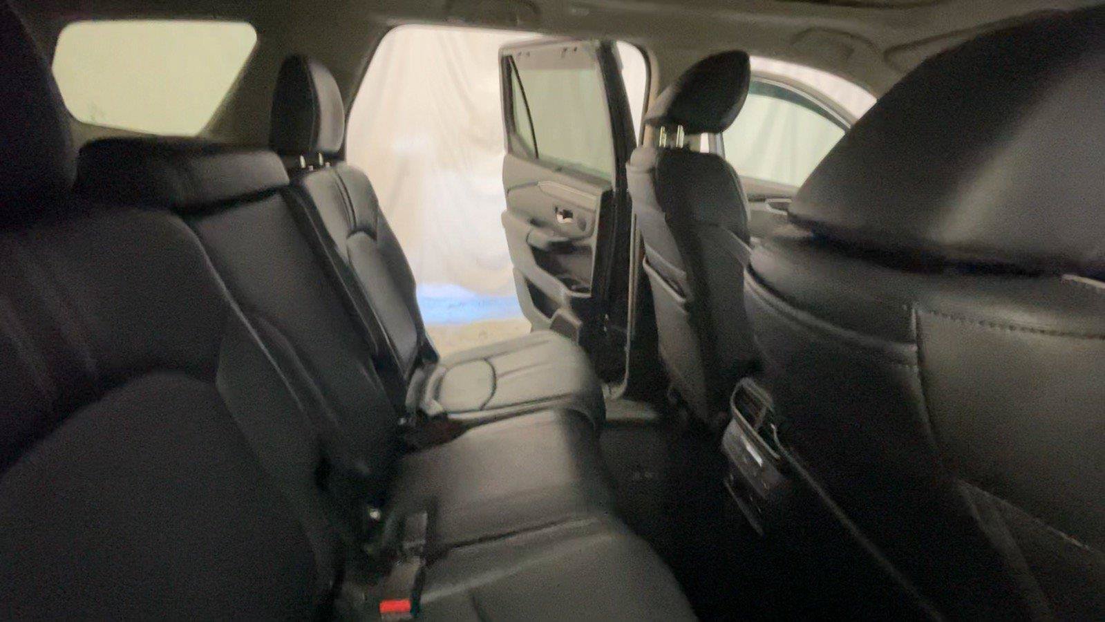 Used 2025 Honda Pilot Elite image 23