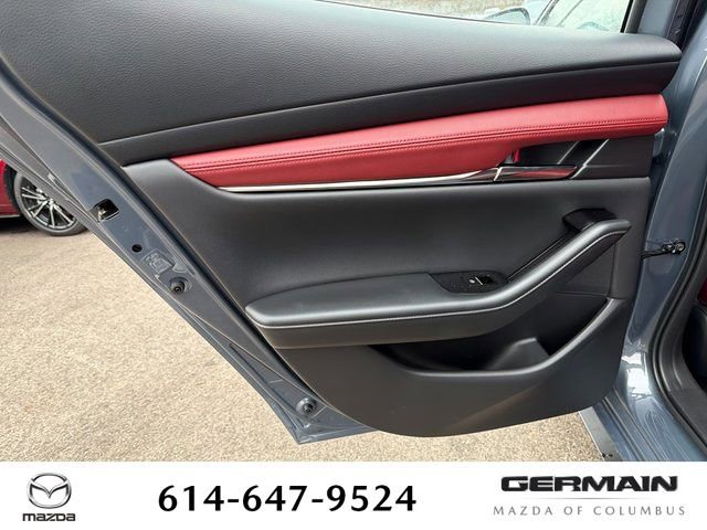 New 2026 MAZDA MAZDA3 Hatchback w/Premium Plus Pkg image 17
