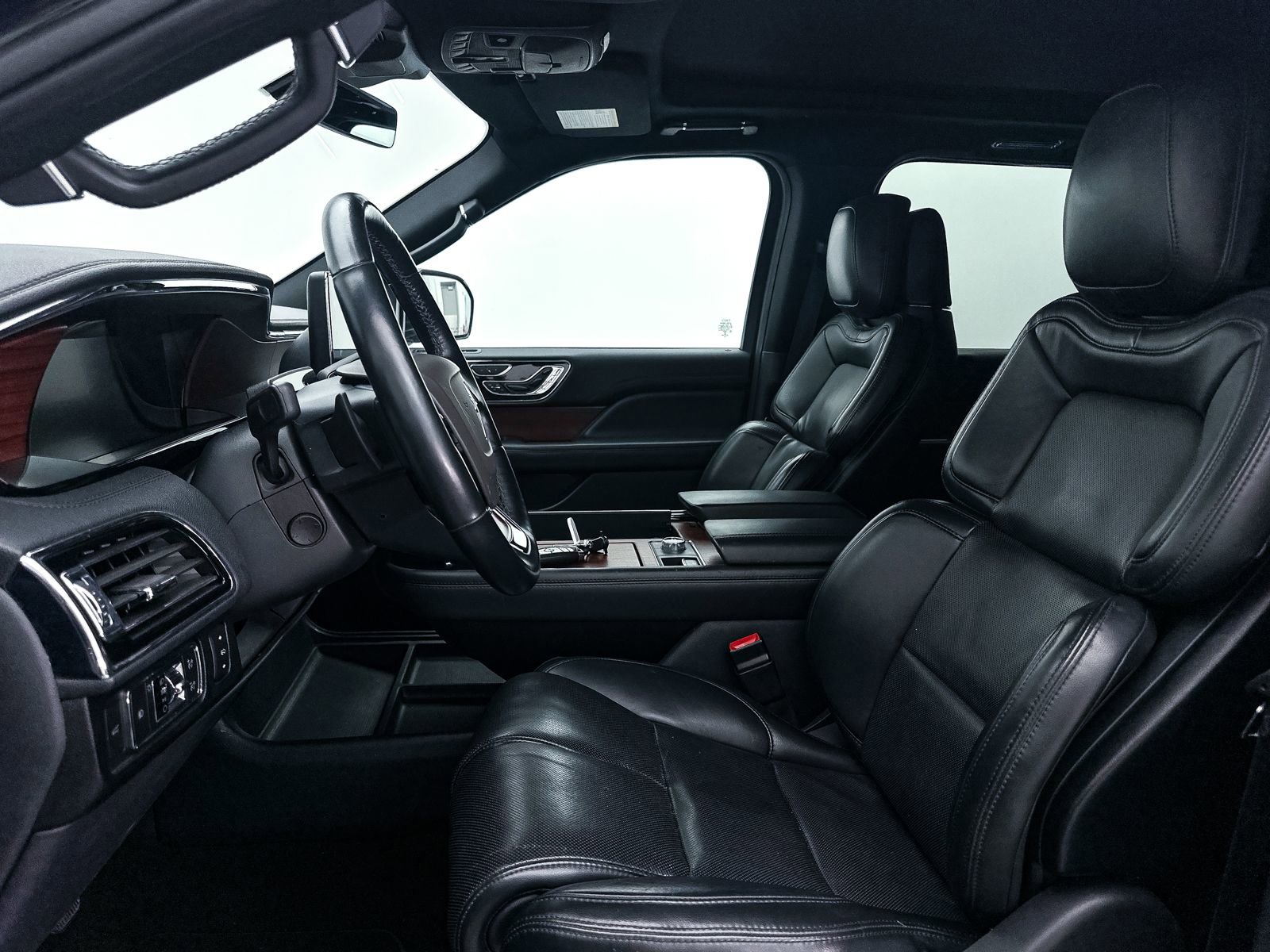 Used 2022 Lincoln Navigator L Reserve AWD/4WD image 21