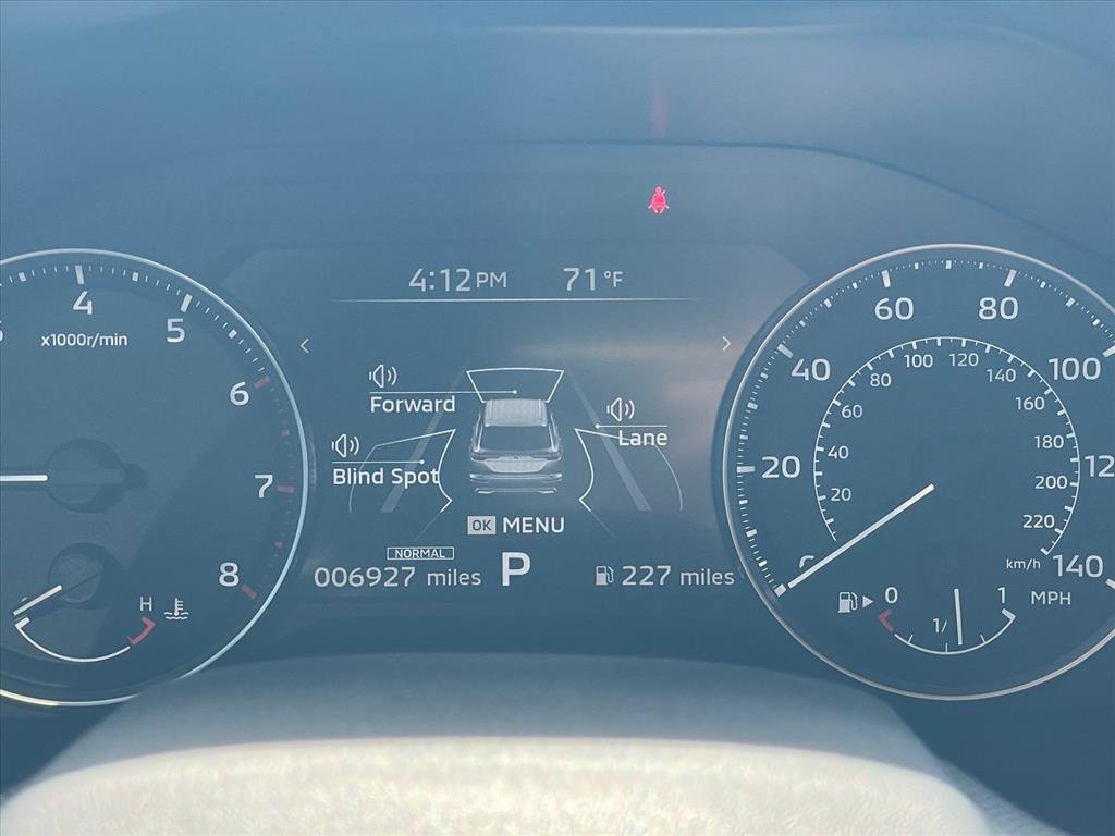 Used 2025 Mitsubishi Outlander ES AWD/4WD image 11