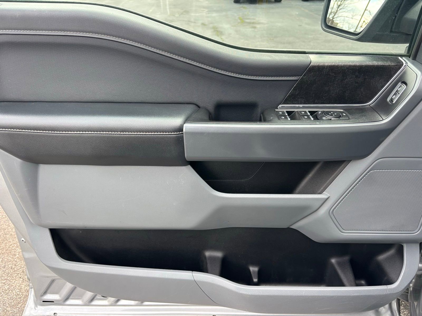 Used 2022 Ford F150 XLT w/ Equipment Group 302A High image 16