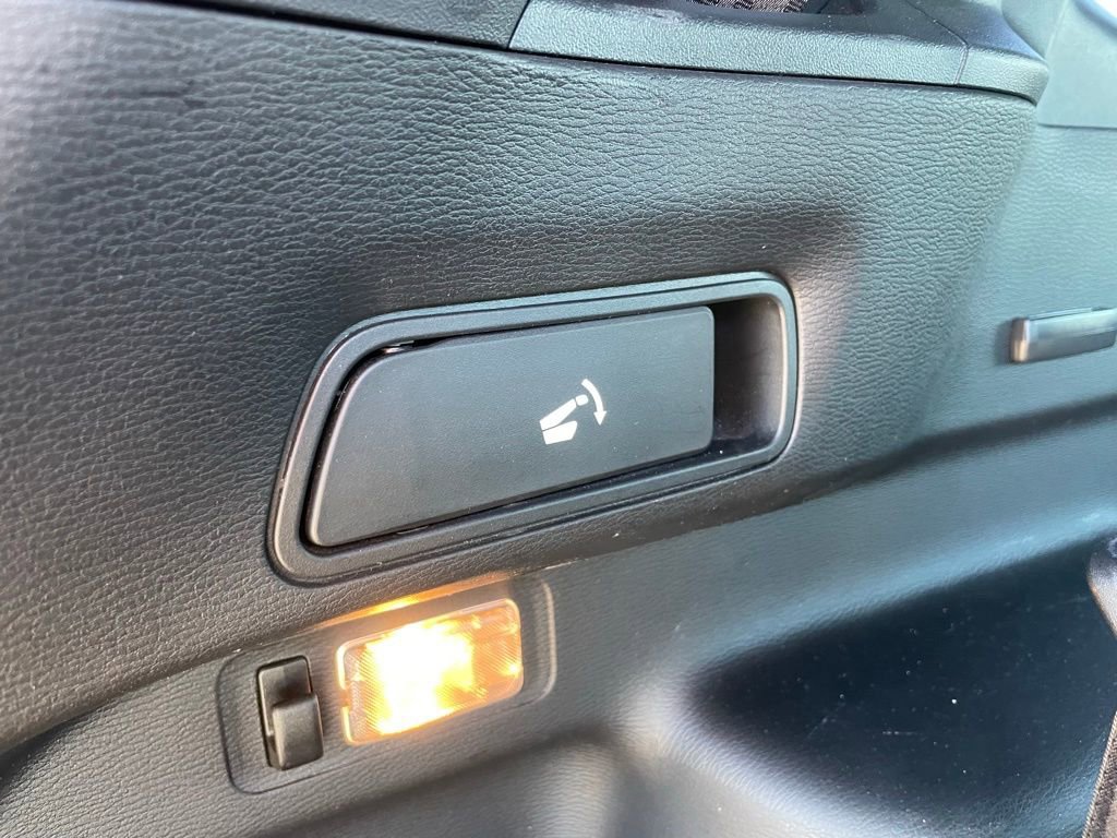 Used 2023 Mitsubishi Outlander SE Black Edition image 33