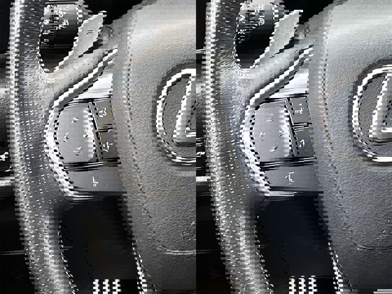 Used 2023 Lexus NX 450h+ F Sport image 12