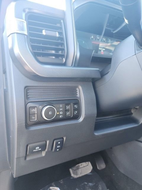 New 2026 Ford F250 Platinum image 38