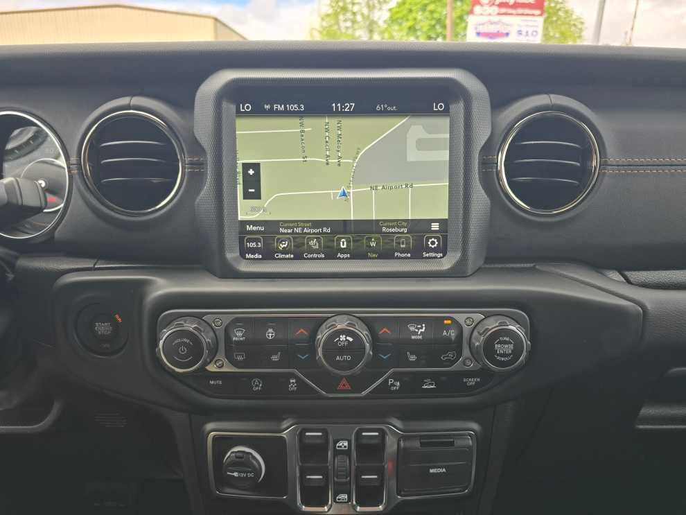 Used 2022 Jeep Gladiator High Altitude AWD/4WD image 12