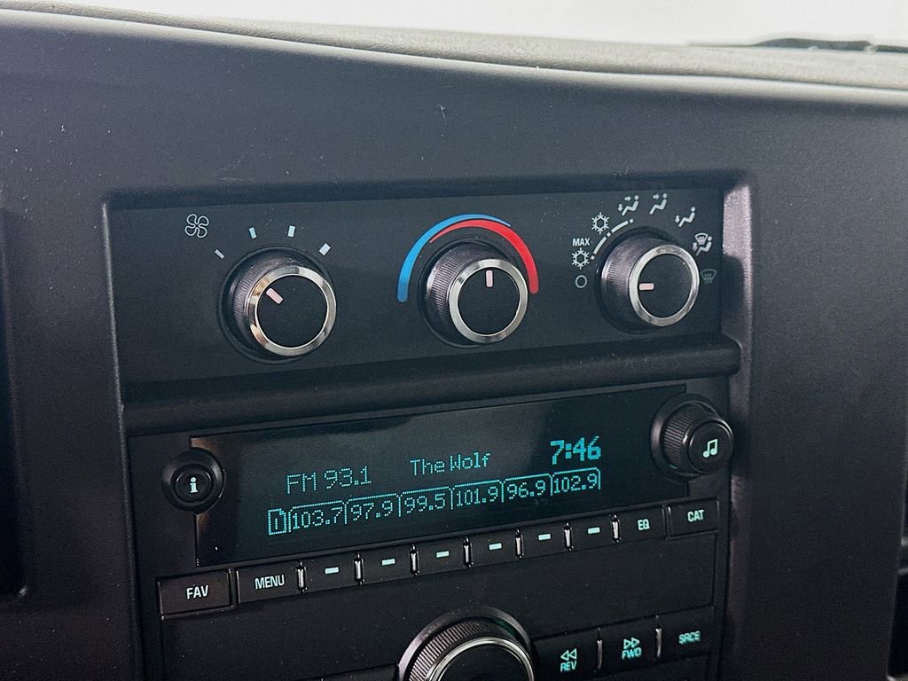 Used 2019 Chevrolet Express 2500 image 18