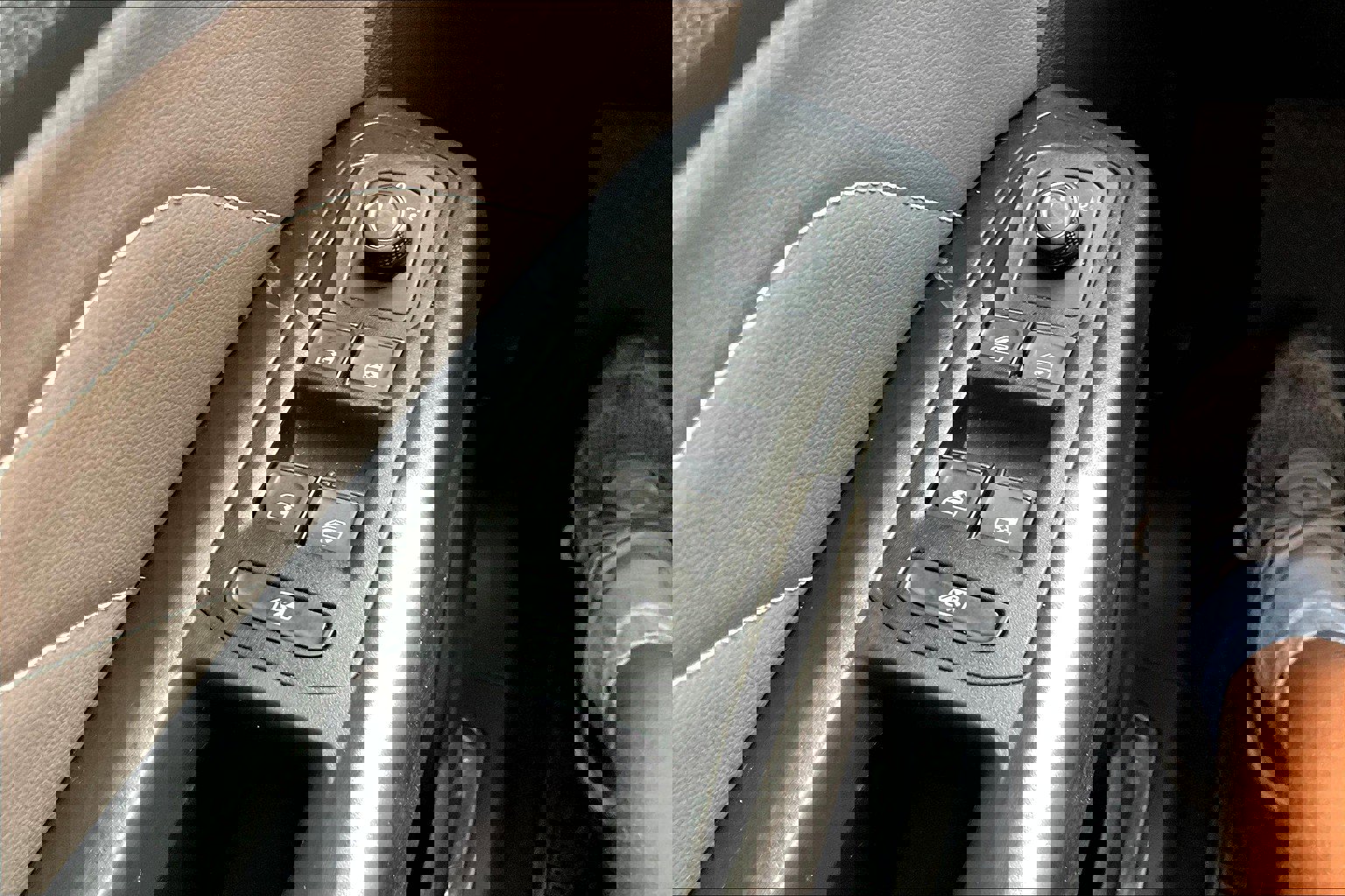 Used 2021 Volkswagen Atlas SEL image 35