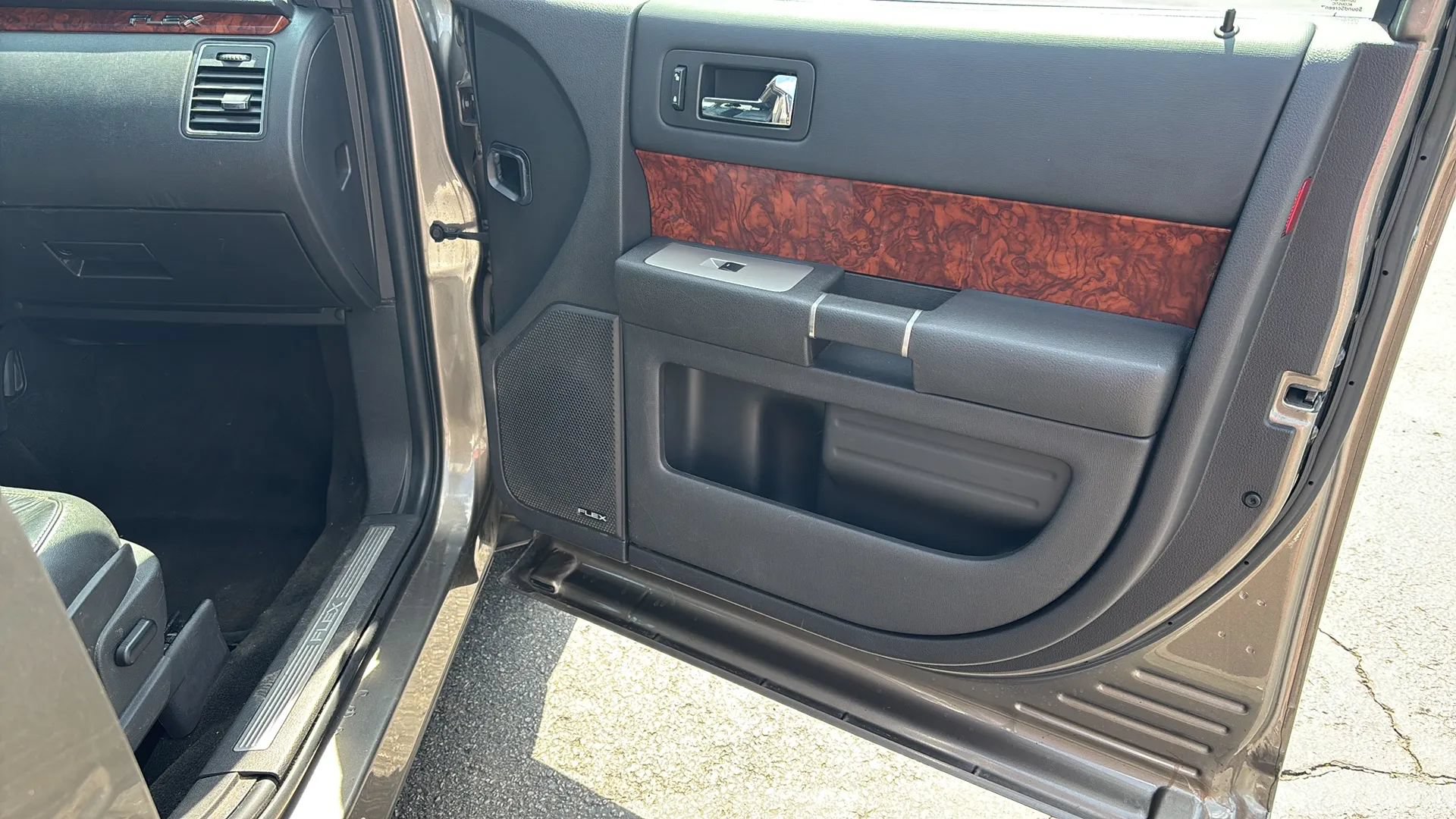 Used 2012 Ford Flex Limited AWD/4WD image 15