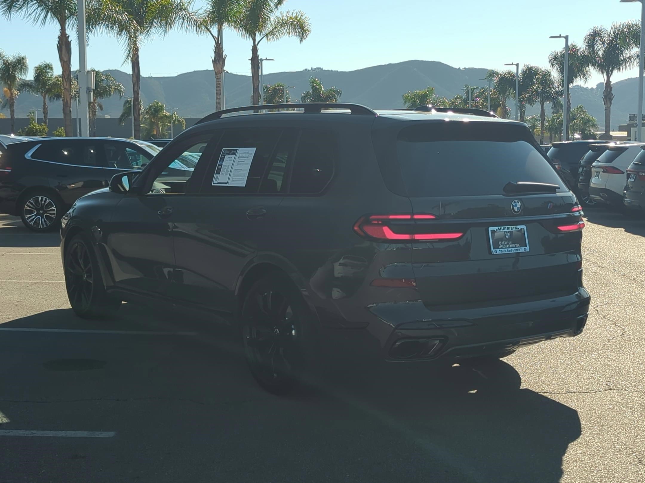 Used 2025 BMW X7 M60i w/ Executive Package image 8