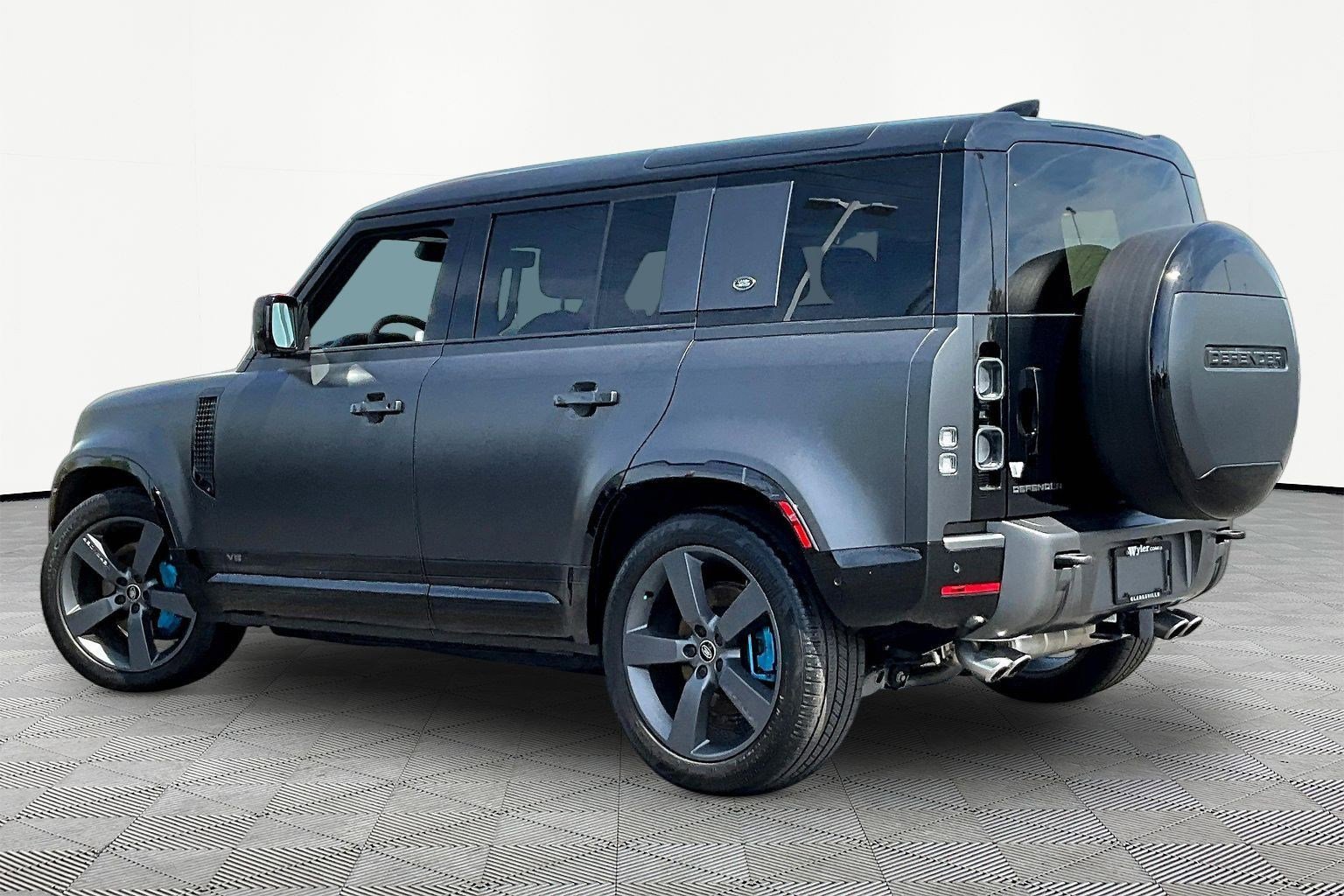 Used 2022 Land Rover Defender 110 V8 AWD/4WD image 4