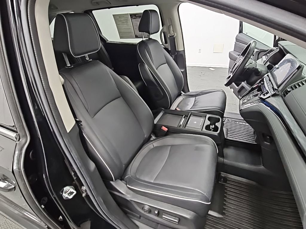 Used 2025 Honda Odyssey Elite image 41