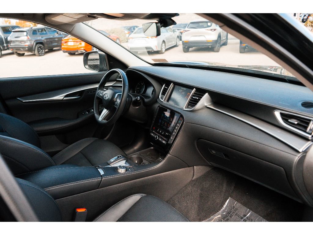 Used 2024 INFINITI QX50 Luxe image 28