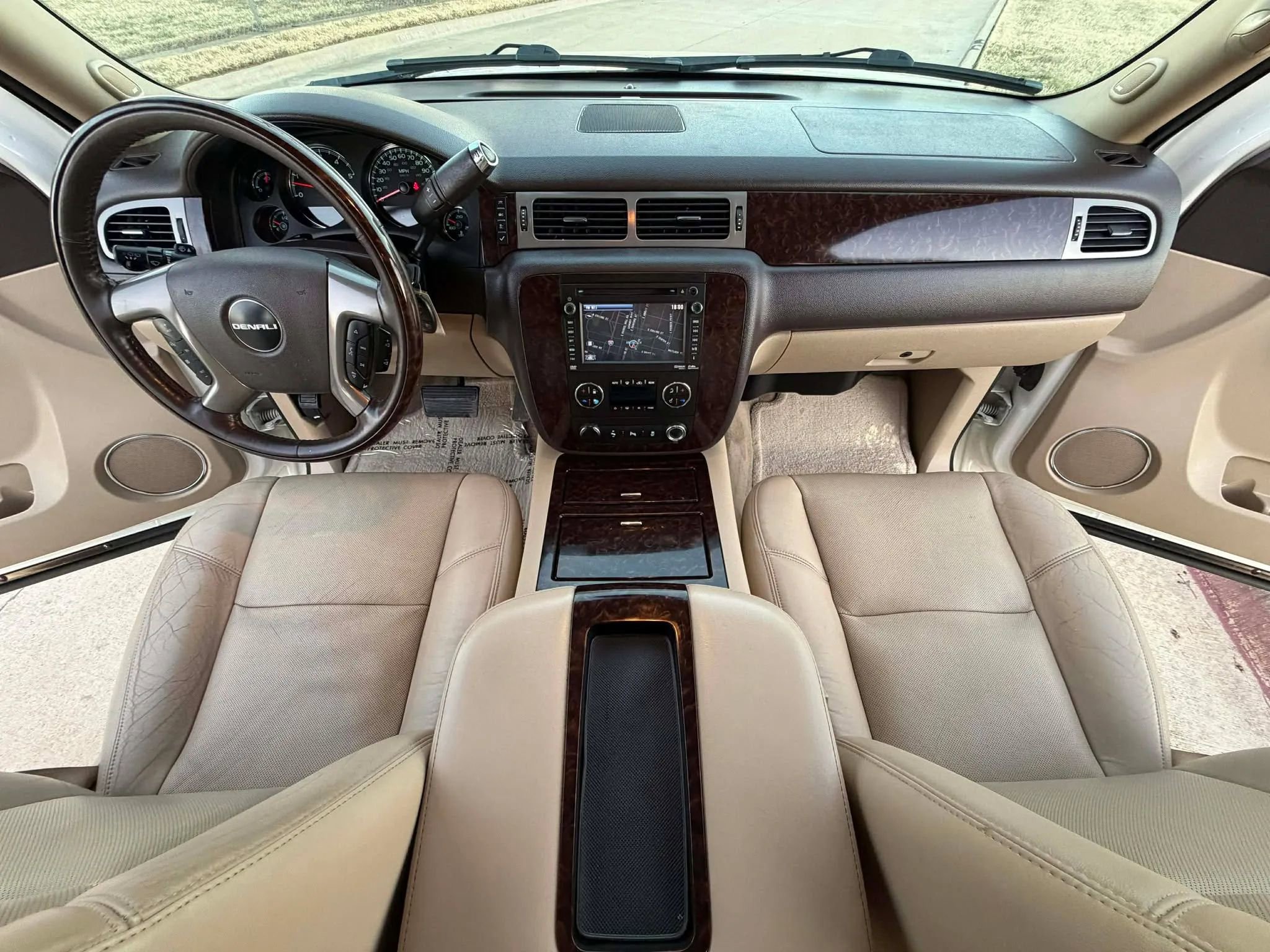 Used 2012 GMC Yukon Denali image 15