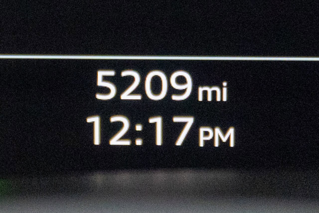 Used 2025 Audi RS Q8 performance image 75