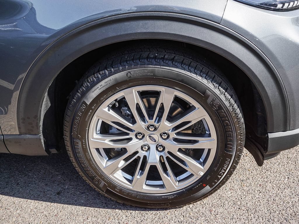 New 2026 Ford Explorer Platinum RWD image 9