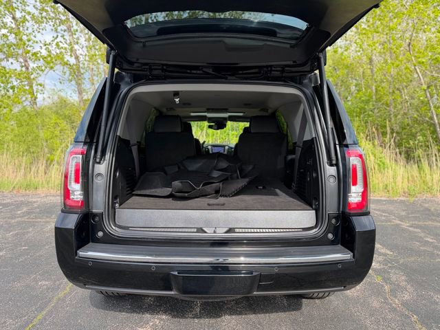 Used 2017 GMC Yukon Denali w/ Open Road Package AWD/4WD image 39