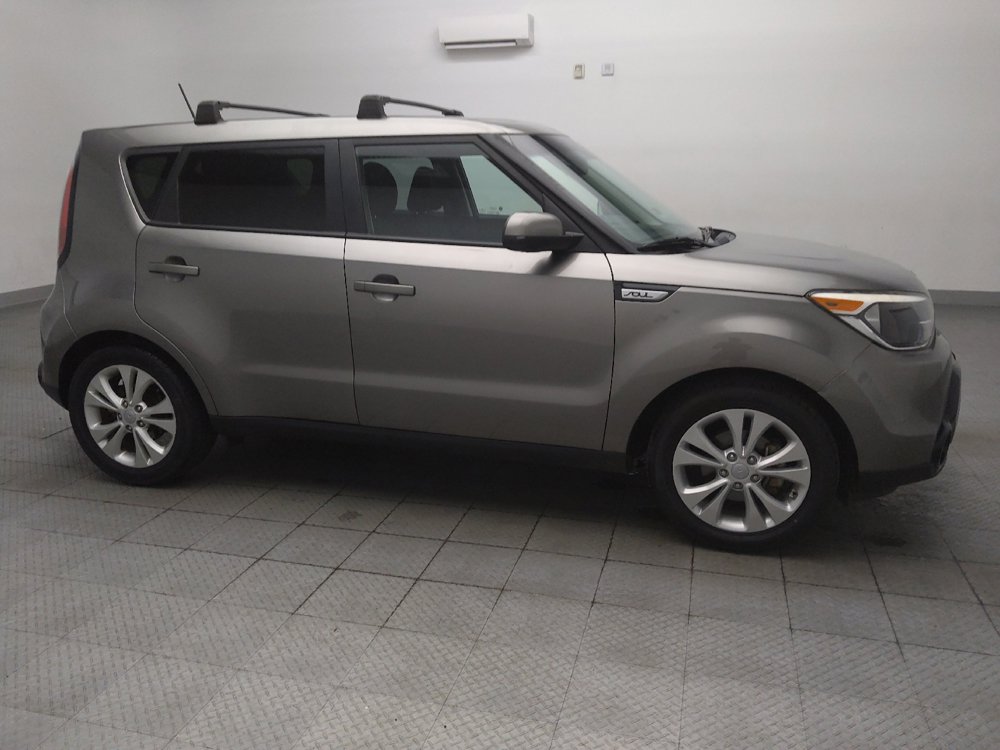 Used 2016 Kia Soul + FWD image 11