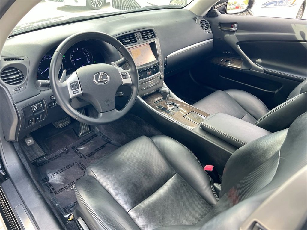 Used 2015 Lexus IS 250C image 21