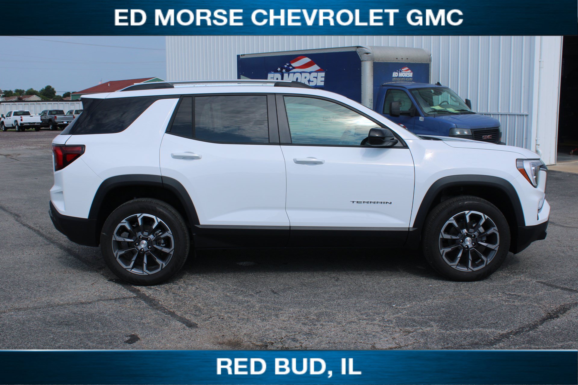 New 2027 GMC Terrain Elevation w/ Elevation Premium Package FWD image 2