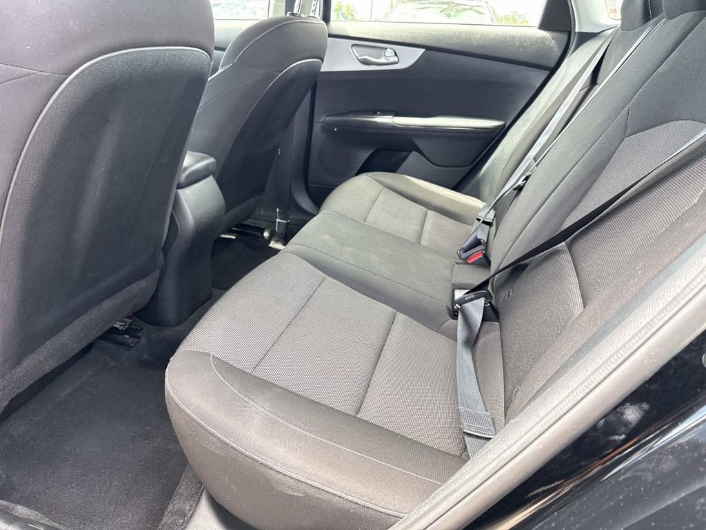 Used 2024 Kia Forte LXS FWD image 13