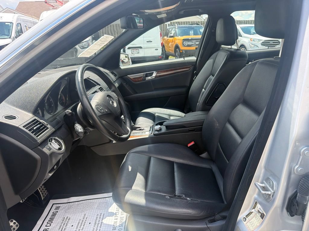 Used 2011 Mercedes-Benz C 300 4MATIC Sedan image 23