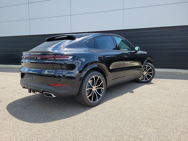 New 2026 Porsche Cayenne Coupe AWD/4WD image 8