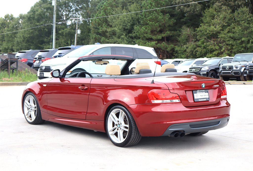 Used 2012 BMW 135i Convertible image 8