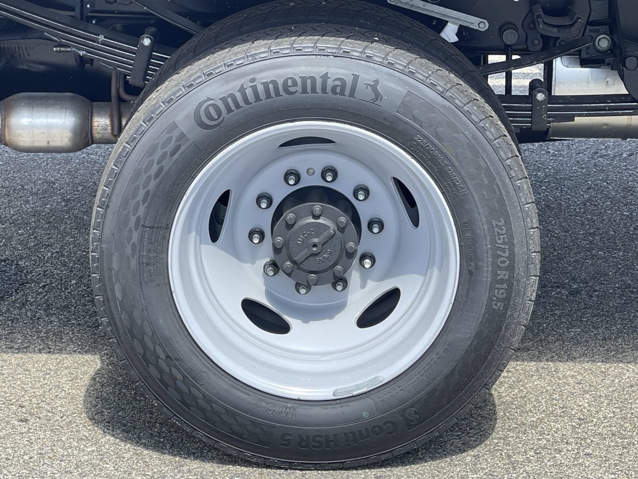 New 2026 Ford F550 2WD Regular Cab Super Duty image 11