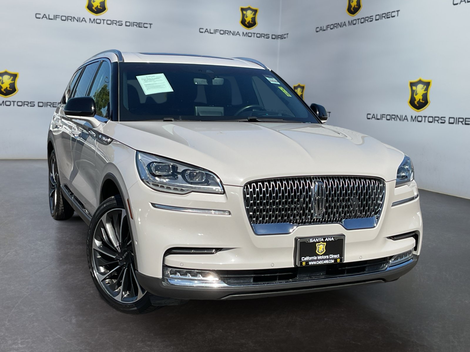 Used 2023 Lincoln Aviator Reserve w/ Equipment Group 201A AWD/4WD image 3