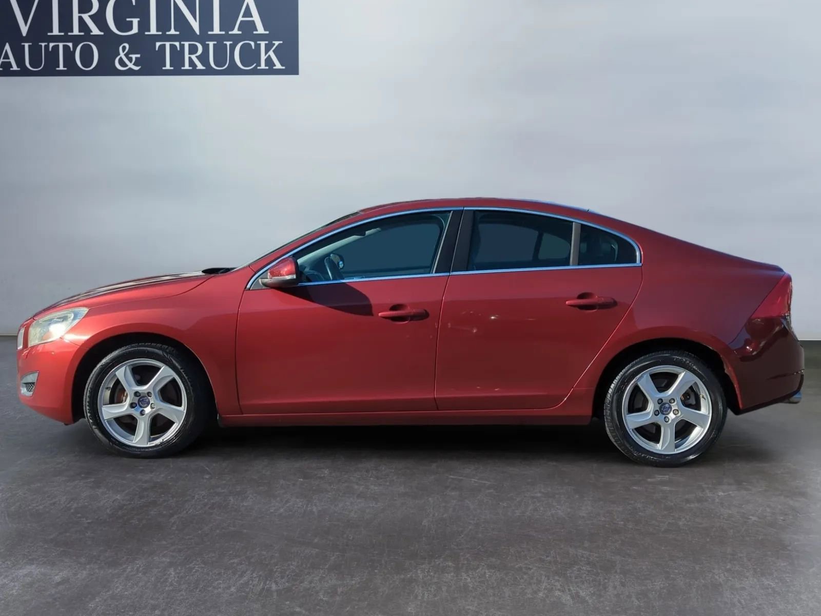 Used 2013 Volvo S60 T5 image 2