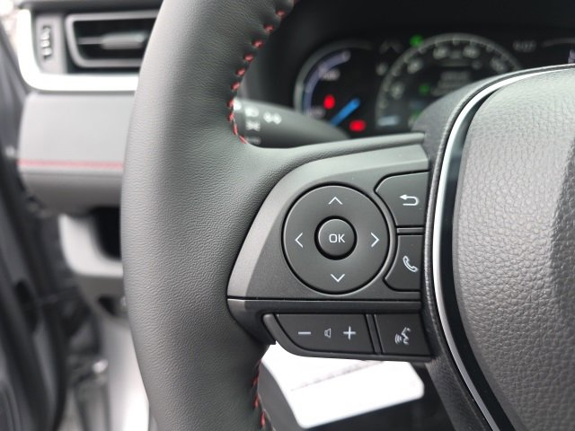 New 2025 Toyota RAV4 SE image 16