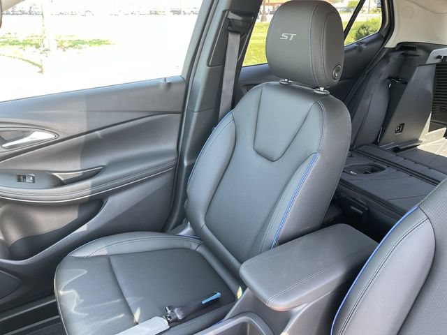 New 2026 Buick Encore GX Sport Touring w/ Advanced Technology Package AWD/4WD image 23