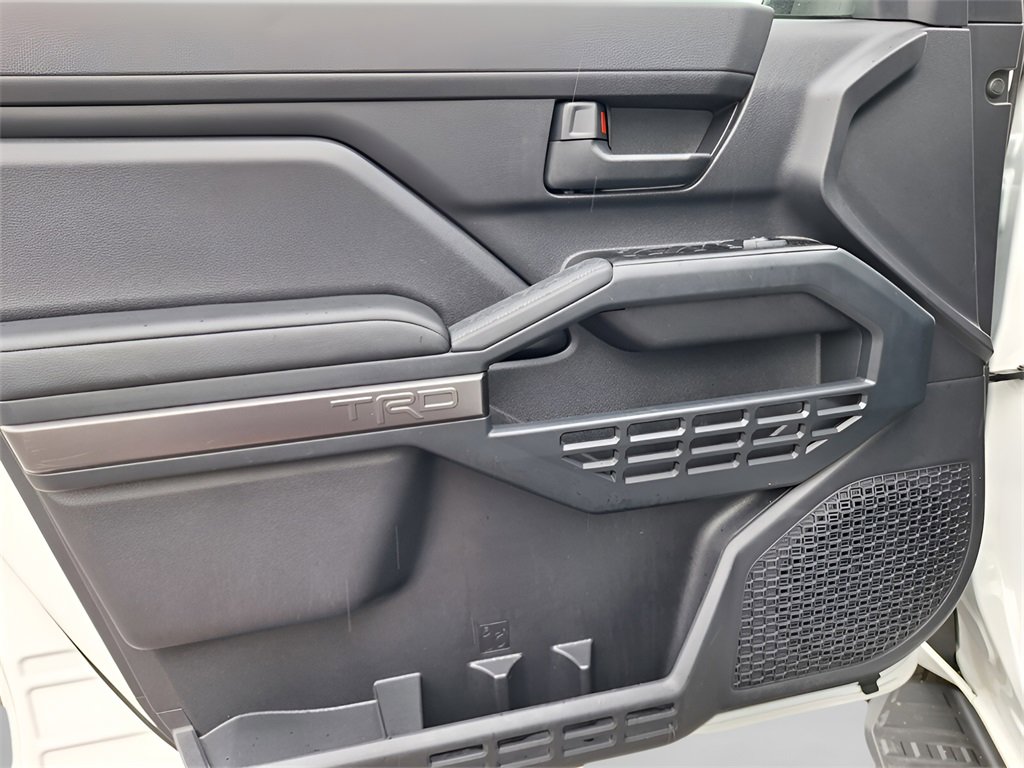 Used 2025 Toyota 4Runner TRD Off-Road image 21